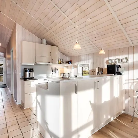 Vakantiehuis Cristiana - 1km To The Fjord By Interhome