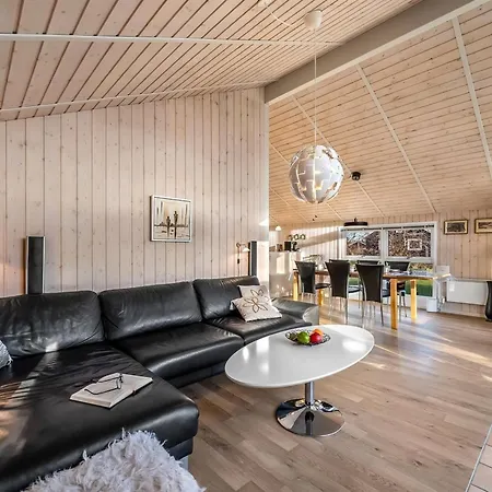Cristiana - 1km To The Fjord By Interhome